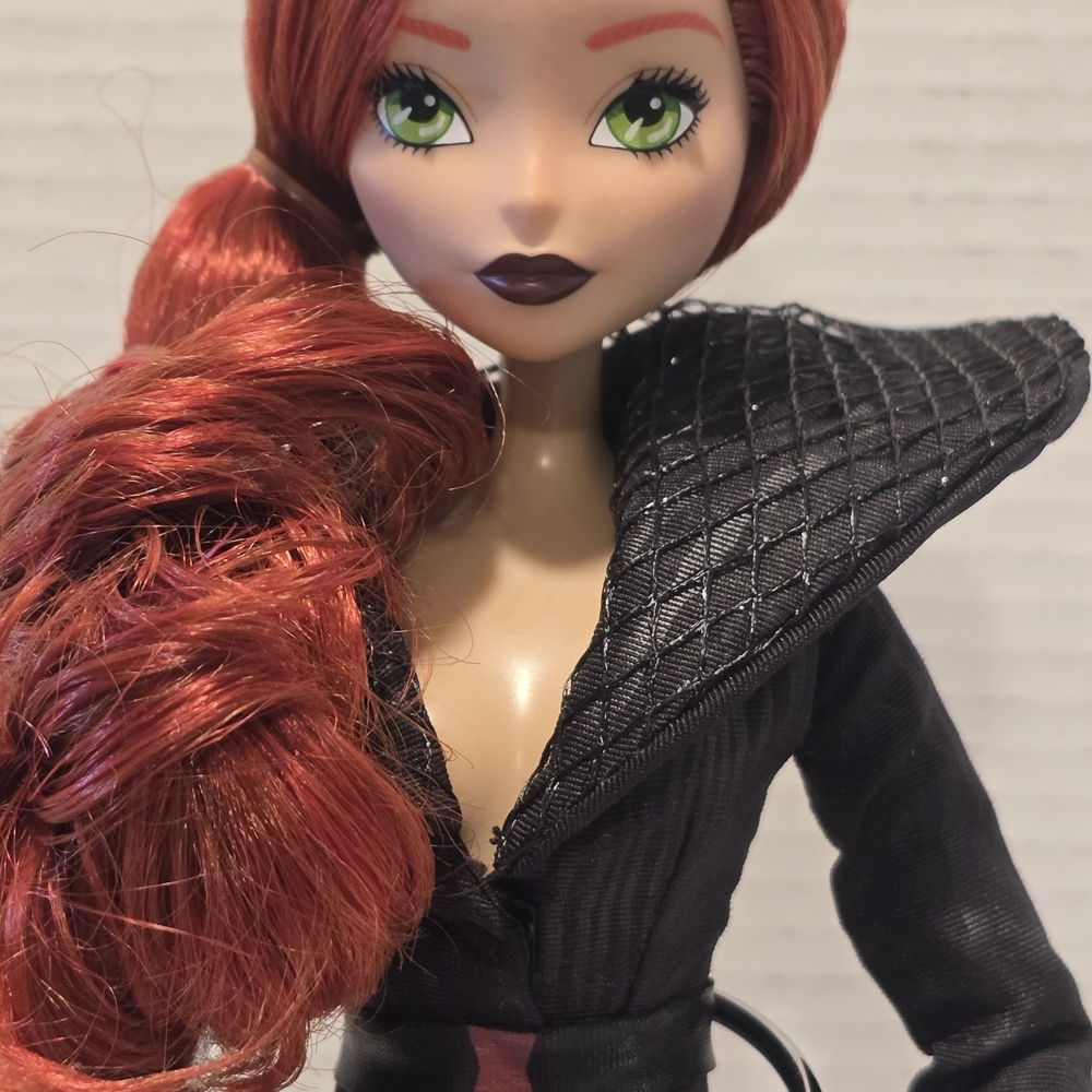 Marvel Madame Alexander Collection Black Widow @ToyBros